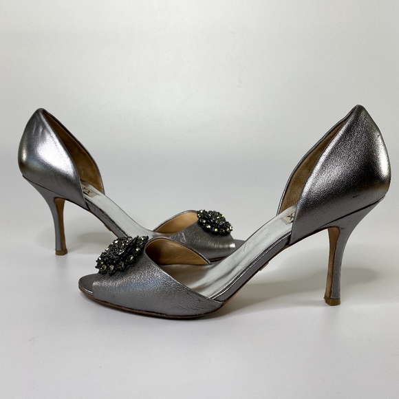 BADGLEY MISCHKA Silver Leather Peep Toe Heels Sz 10 - Picture 3 of 14